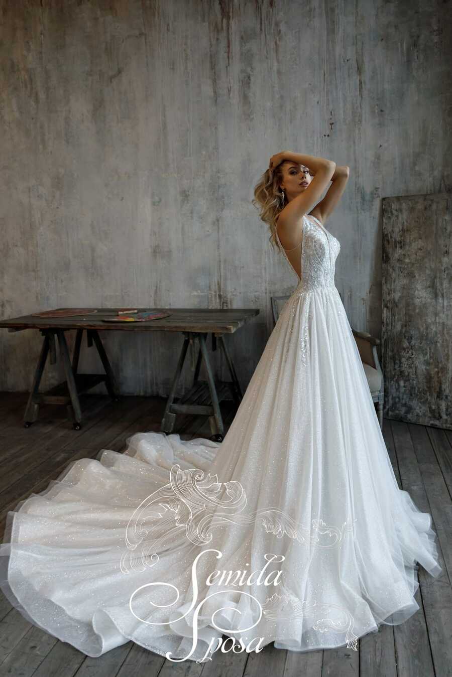 F18281