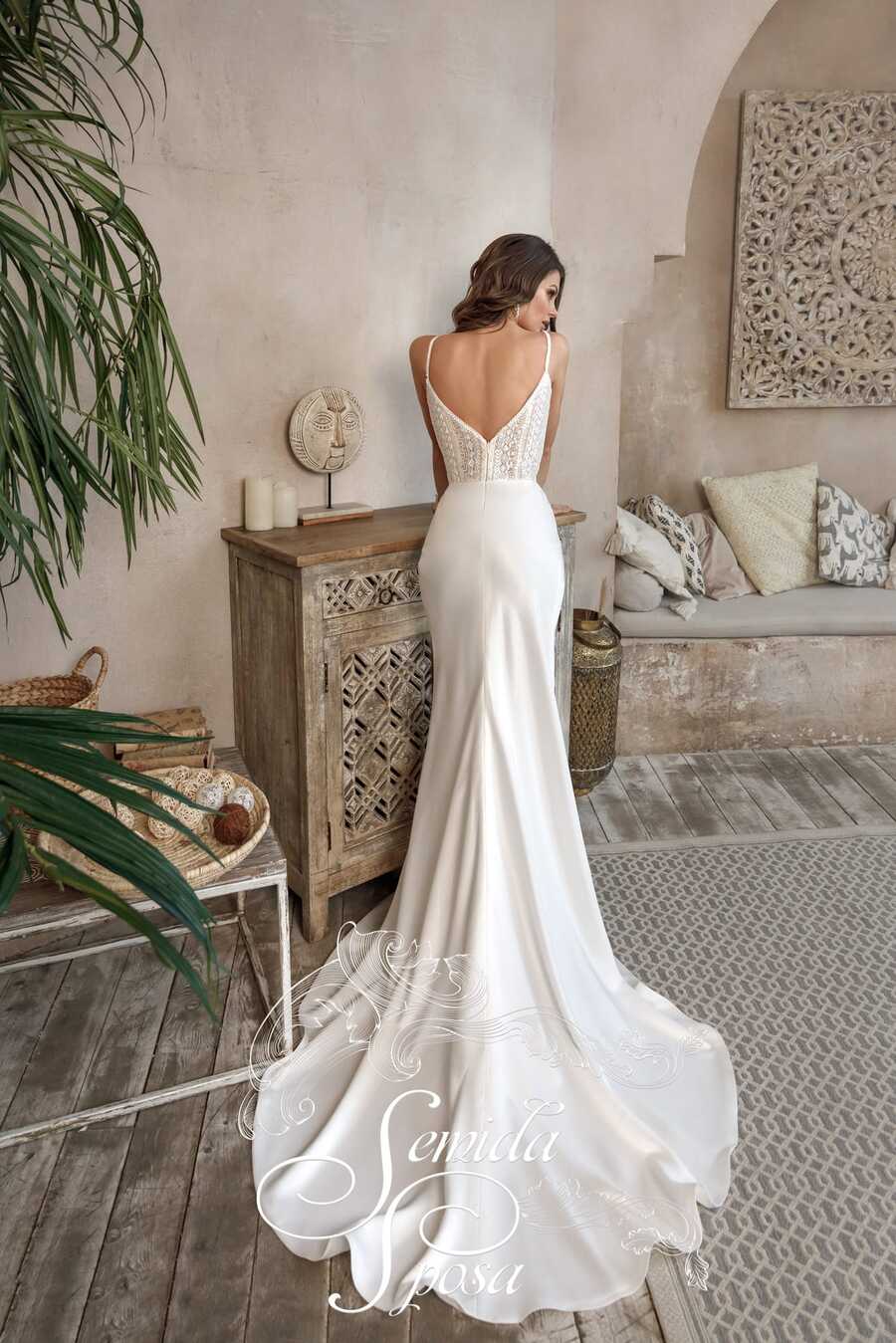 J921